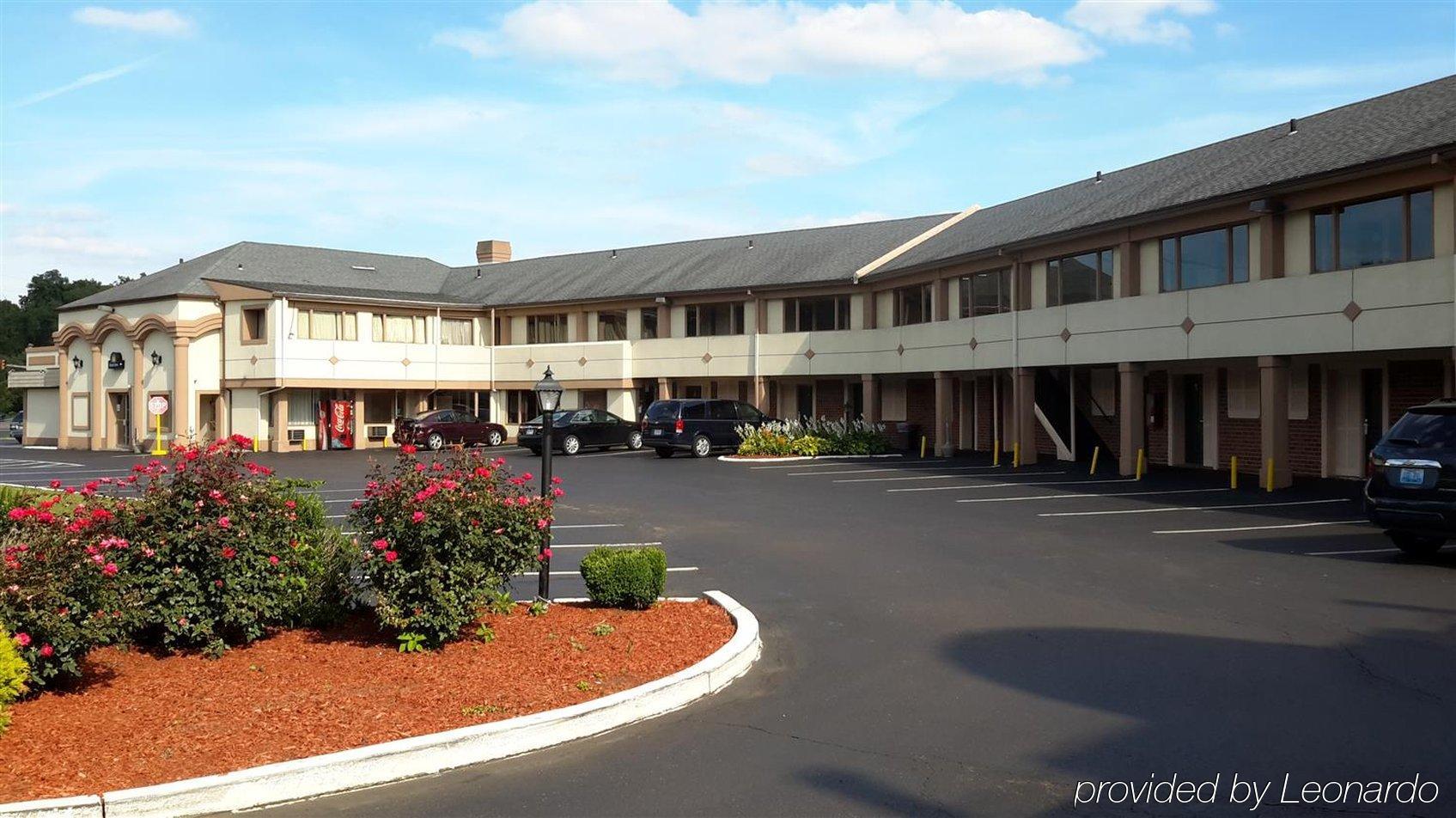 Knights Inn Bristol Левіттаун Екстер'єр фото