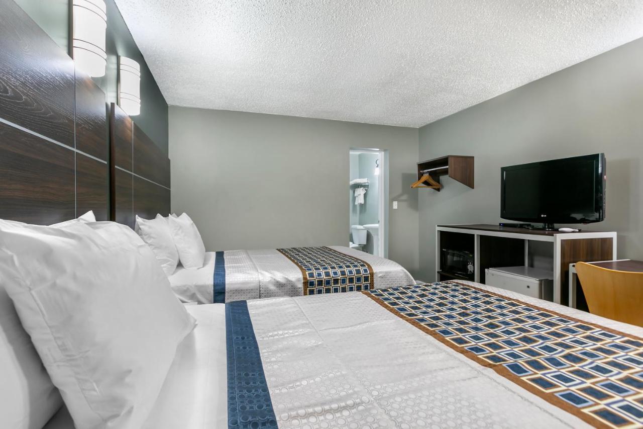 Knights Inn Bristol Левіттаун Екстер'єр фото